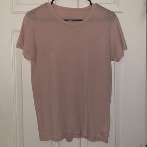 American Eagle pink T-shirt